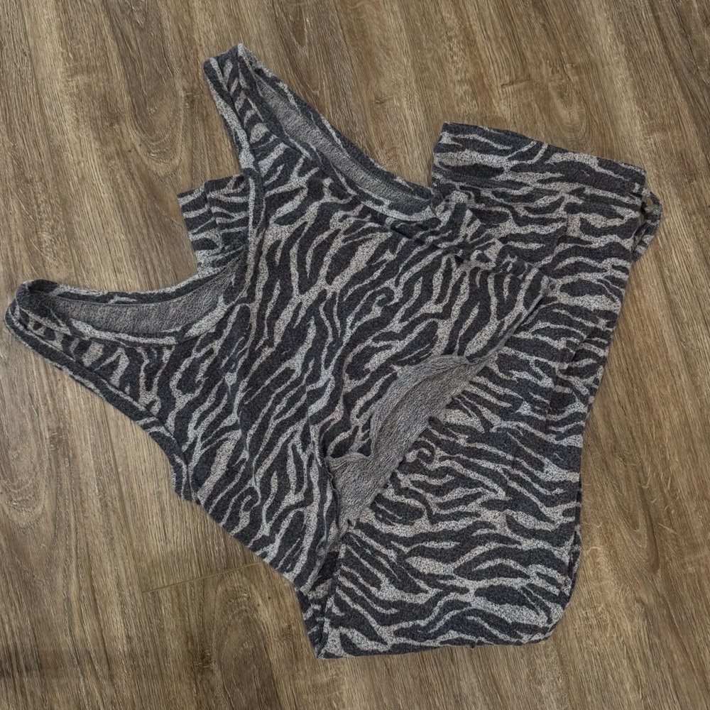 Grey Zebra Print Lounge Set